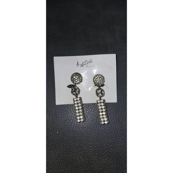 Vintage Ann-Vien Earrings - Picture 1 of 3